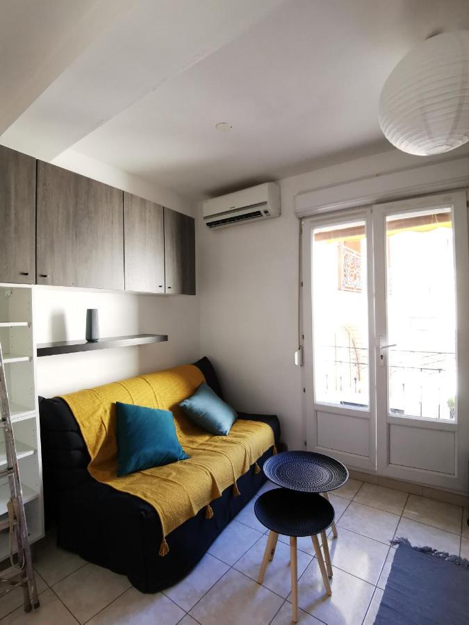 Meze, Charmant Petit Studio Proche Port Exterior photo