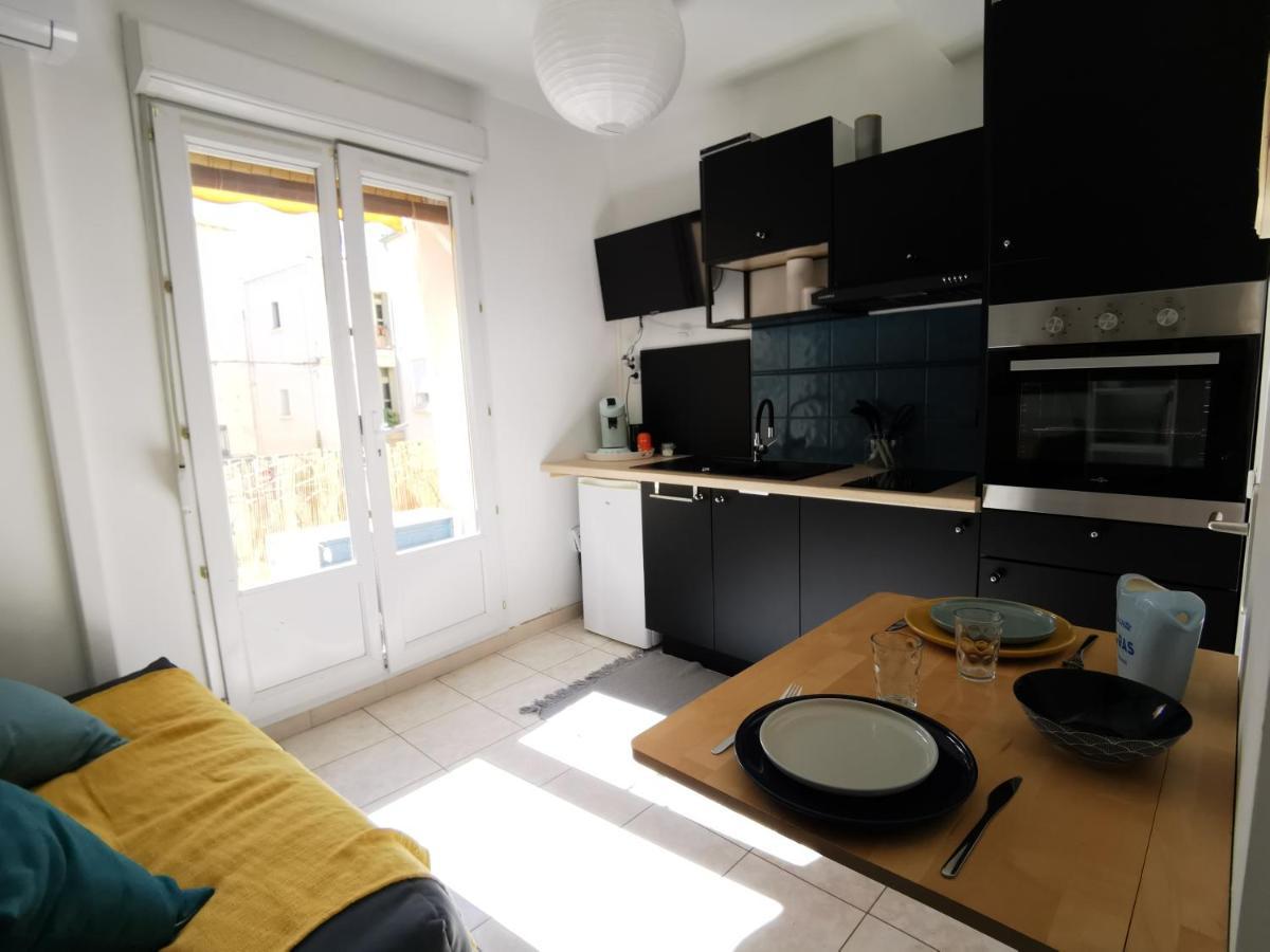 Meze, Charmant Petit Studio Proche Port Exterior photo